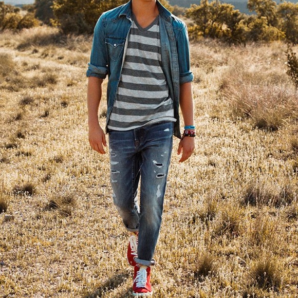 American Eagle Outfitters Other - AMERICAN EAGLE ORIGINAL STRAIGHT JEANS